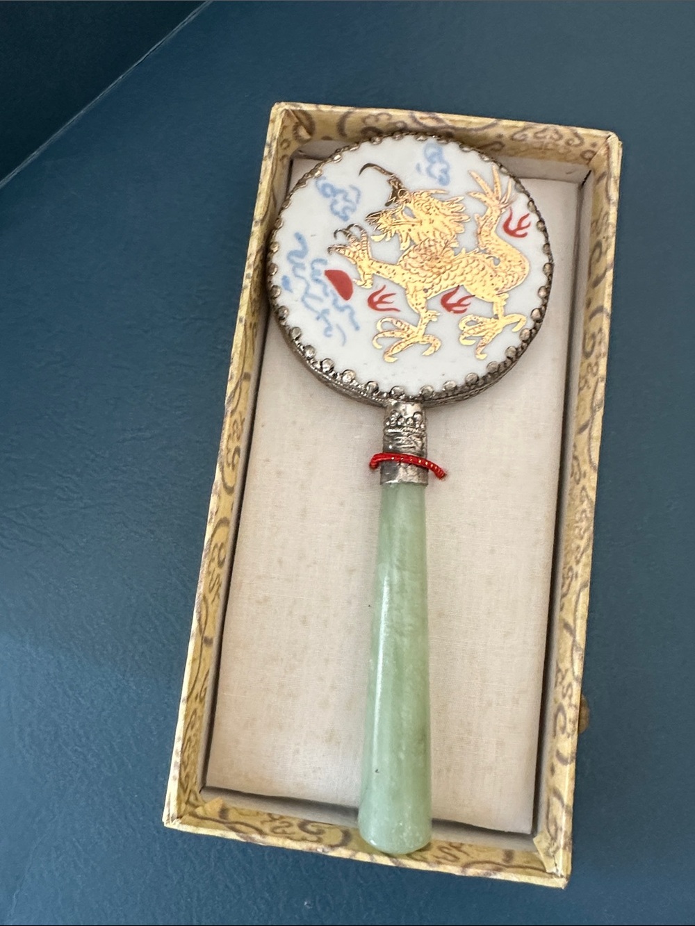 Vintage Chinese Hand Mirror with Jade Handle and Dragon Motif - Picture 4 of 6
